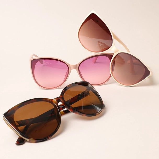 Detailed Cat Eyed Sunglasses